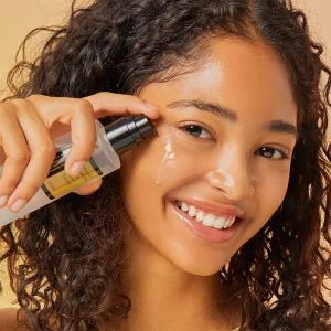 تست روی صورت اسنس حلزون ضد لک کزارکس