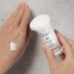 تست روی دست مام استیک دئودورانت Original داو
