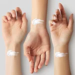 تست روی دست پودر فیکس اسکین فود | بی رنگ