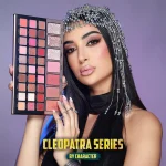 تست روی صورت پالت سایه،رژگونه و هایلایتر کرکتر مدل HEB001